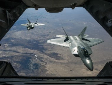 Αμερικανικό Πεντάγωνο: Τα F-22 απέτρεψαν τη δράση μαχητικών αεροσκαφών άλλων χωρών σε 587 περιπτώσεις